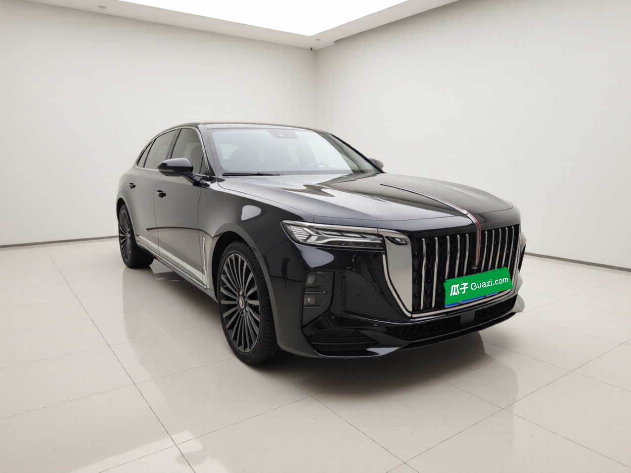 Hongqi H9 2025 Model Facelifted 2.0T Two-Wheel Drive Flag-Style Private Enjoyment Fashion Edition, 5 Seats - Chinese Trim Xiang — снимка 3