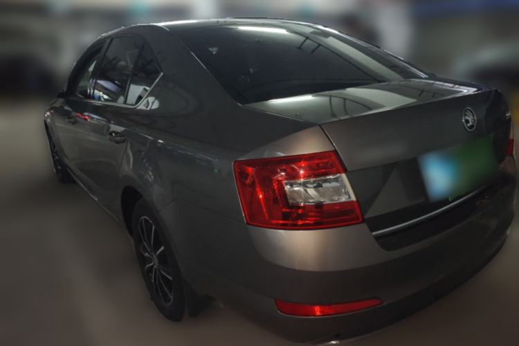 Used Skoda Octavia 2016 1.6L Automatic Smart Drive Edition
