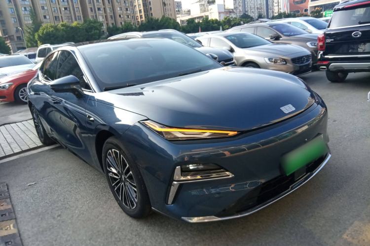 Used Geely Galaxy Galaxy 8 2025 130km EM-i Prestige Edition