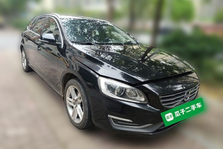 Used Volvo V60 2014 T5 Zhiya Edition

