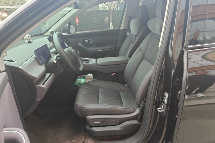 Used Leapmotor C16 2026 Extended-Range 280 LiDAR Zhizun Edition 5 Seats Left Front Seat