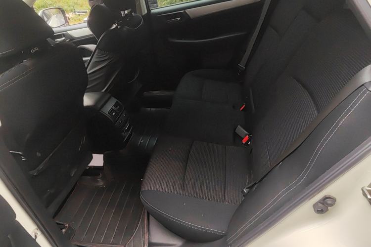 Used Subaru Outback 2015 2.5i Classic Edition Left Rear Seat