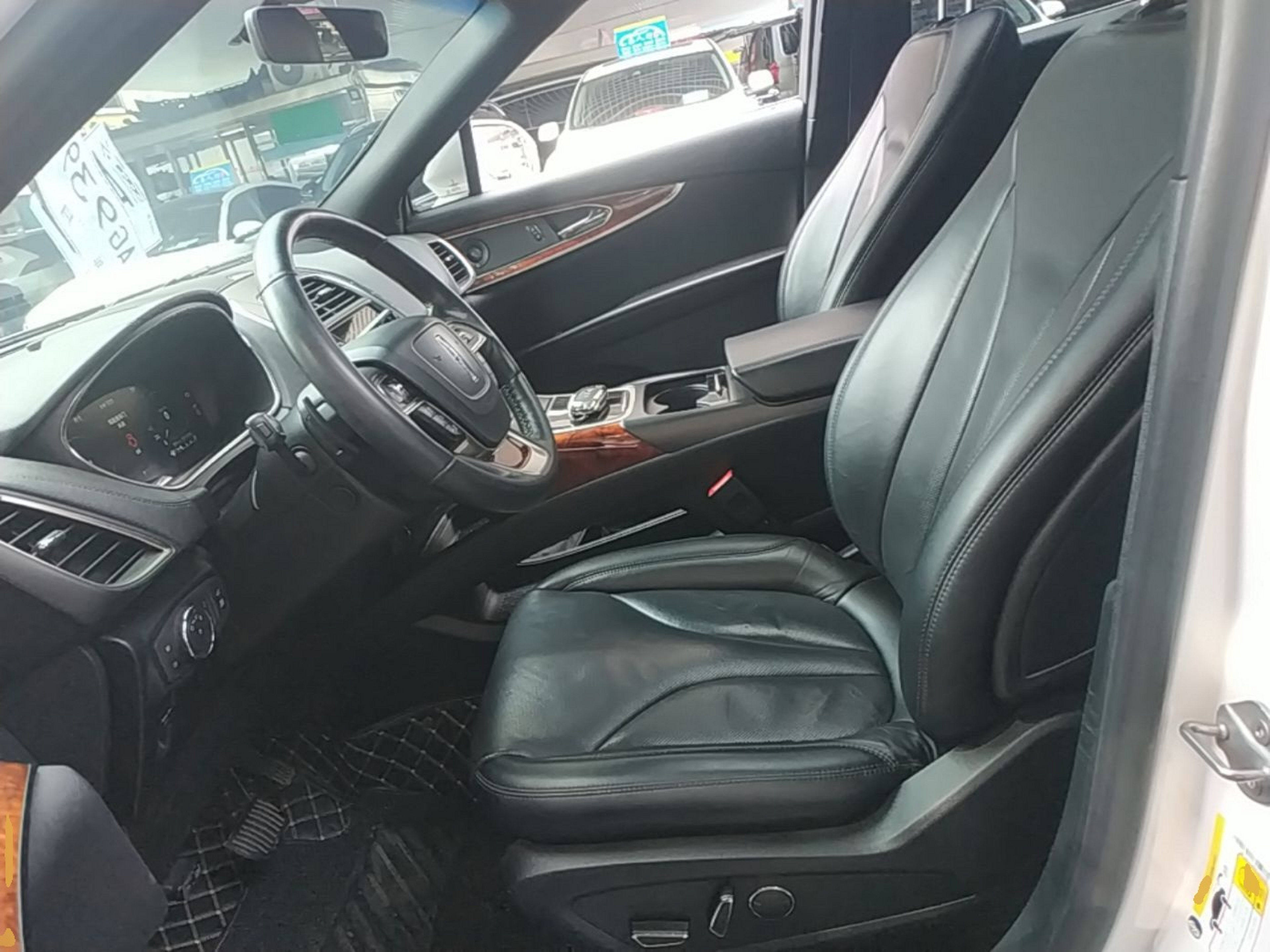 Interior delantero