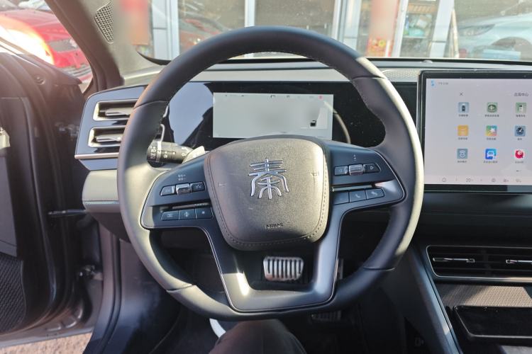 Used BYD Qin L 2025 DM-i Smart Drive 80KM Leading Model
