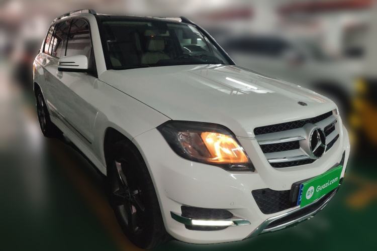 Used Mercedes-Benz GLK-Class 2013 GLK 300 4MATIC Dynamic Sunroof Model