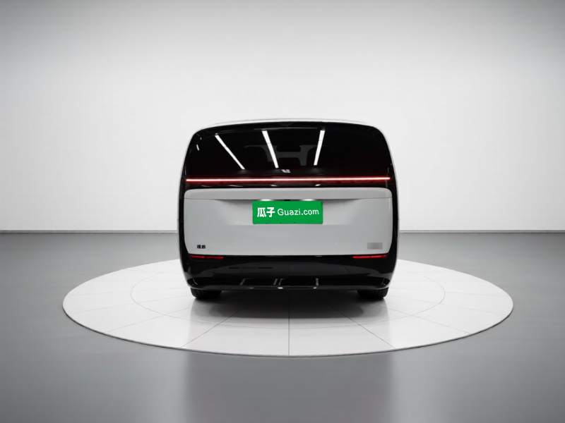 Used Li Auto MEGA 2025 Ultra Smart Refreshed Edition — 5