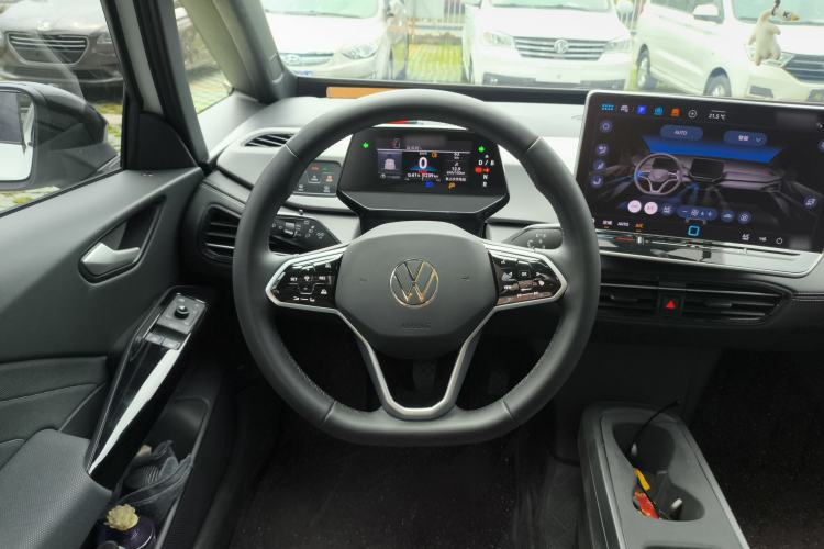 Used Volkswagen ID.3 2025 Smart Edition Outstanding Model Steering Wheel