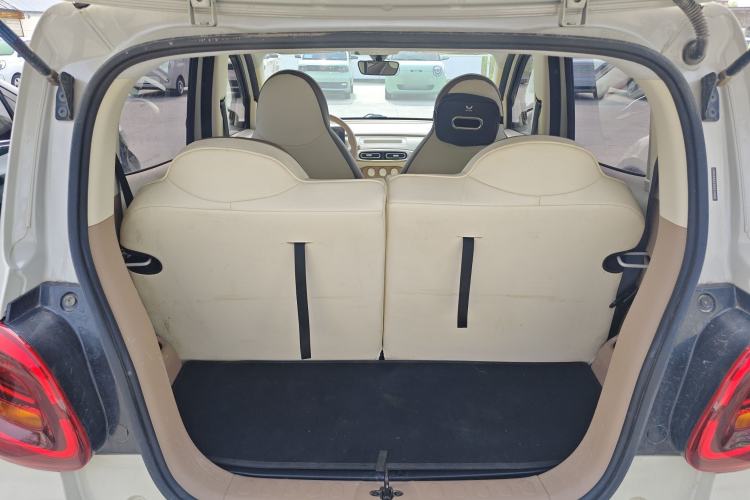 Used Wuling Hongguang MINIEV 2025 Four-Door Version Advanced Edition Trunk