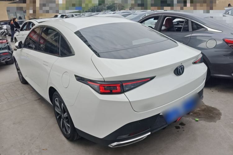 Used CHANGAN Eado 2024 1.5T GDI Automatic Prestige Edition
