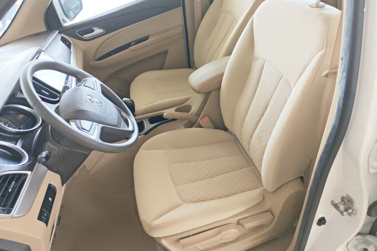 Used Baojun 730 2019 1.5L Manual Value Edition 7 Seats China VI Emission Standard
