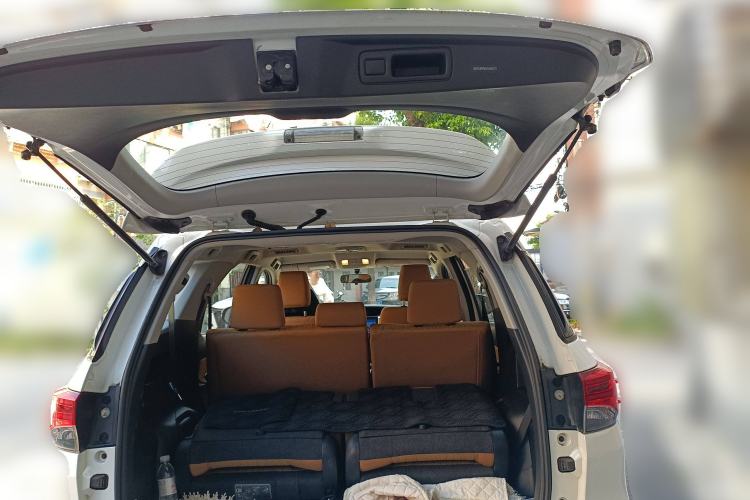 Used Toyota Fortuner 2016 2.7L Middle East Version
