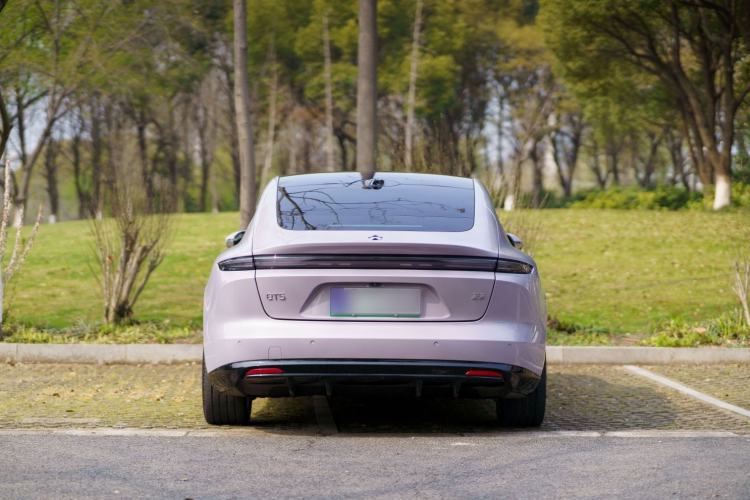 Used Nio ET5 2025 75 kWh Exterior 4