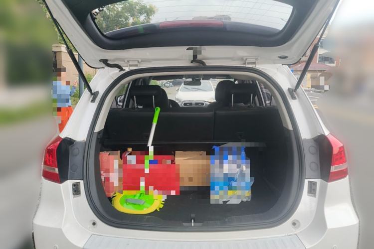 Used Haval H2 2018 Red-Label 1.5T Dual-Clutch Two-Wheel-Drive Luxury Model Trunk