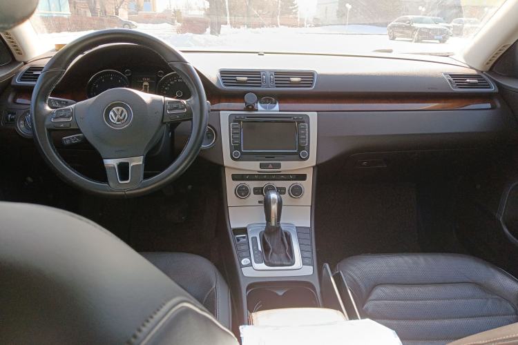 Used Volkswagen Magotan (Import) 2012 Travel Edition 2.0 TSI Luxury Version