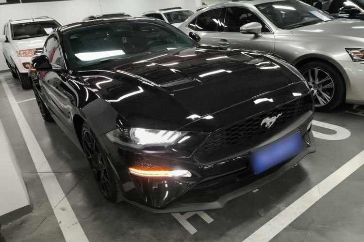 Used Ford Mustang 2020 2.3L EcoBoost Front Right 45 Deg