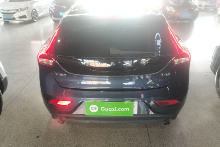 Used Volvo V40 2018 T4 Zhiya Edition