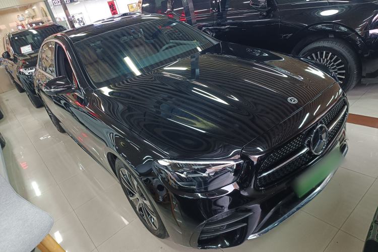 Used Mercedes-Benz E-Class New Energy 2022 Restyled E 350 e L Plug-in Hybrid Sports Sedan Front Right 45 Deg