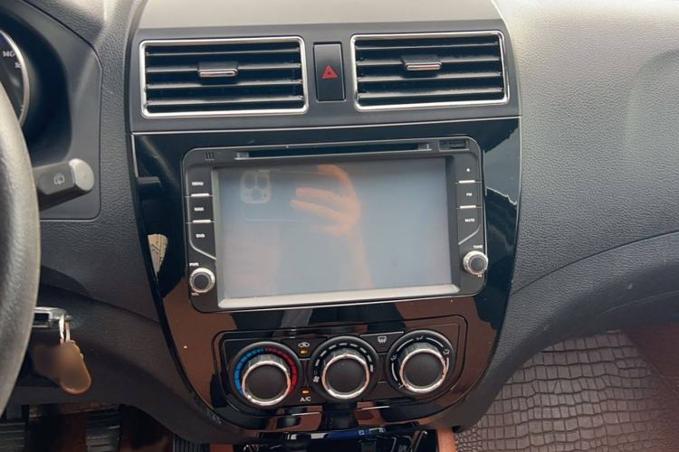 Used FORTHING Joyear X5 2015 1.6L Manual Luxury Model
