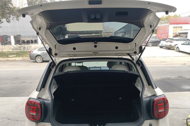 Used JAC Yiwei 3 2023 505 km Championship Edition