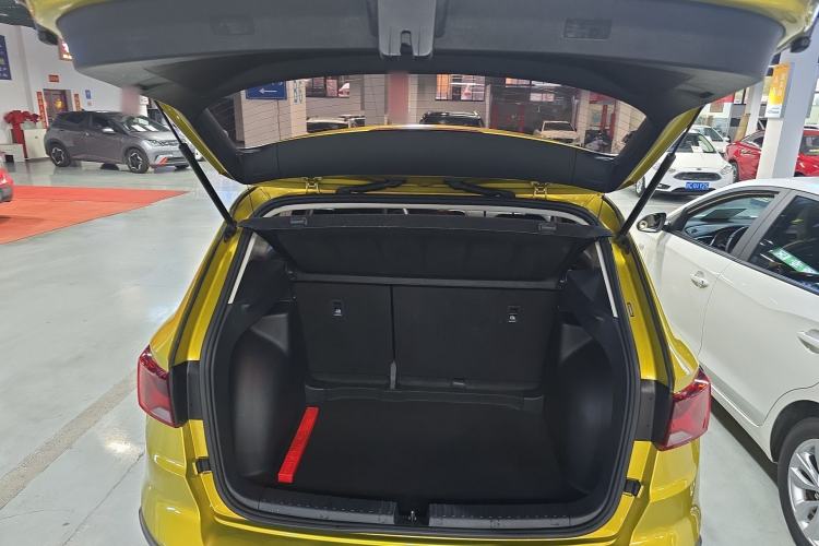 Used Jetta VS5 2019 280TSI Automatic Enjoyment Model Trunk