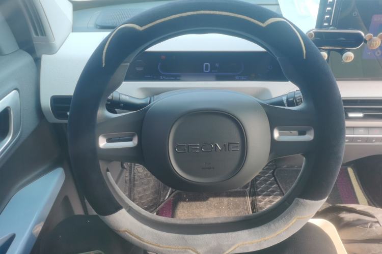 Used Geely Galaxy Panda 2023 Panda Mini 200km Endurance Bear