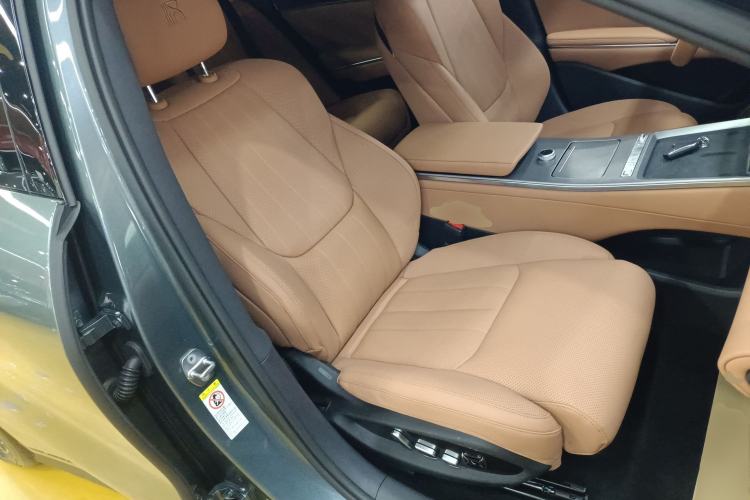 Used BYD Han L 2025 EV 701 km LiDAR Flagship Edition Right Front Seat