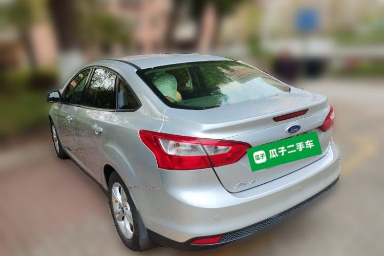 Used Ford Focus 2012 Sedan 1.6L Automatic Fashion Edition