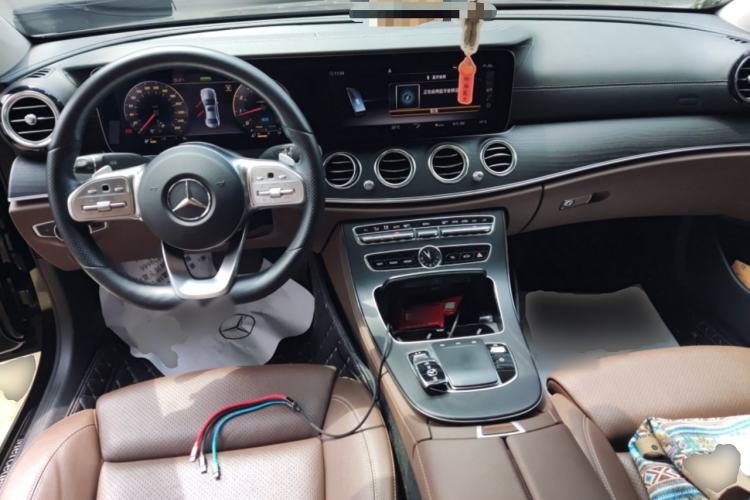 Used Mercedes-Benz E-Class 2019 E 260 L Sport Edition Center Console