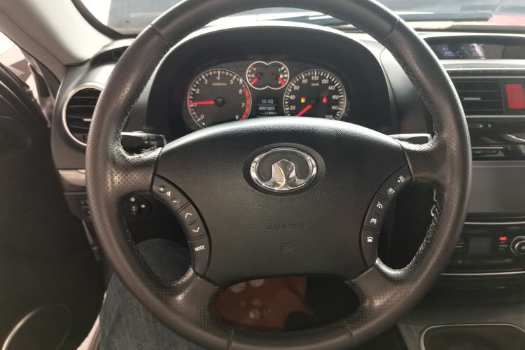 Used Haval H5 Classic 2013 Zhizun Edition 2.0T Manual Two-Wheel Drive Entry-Level Model Steering Wheel