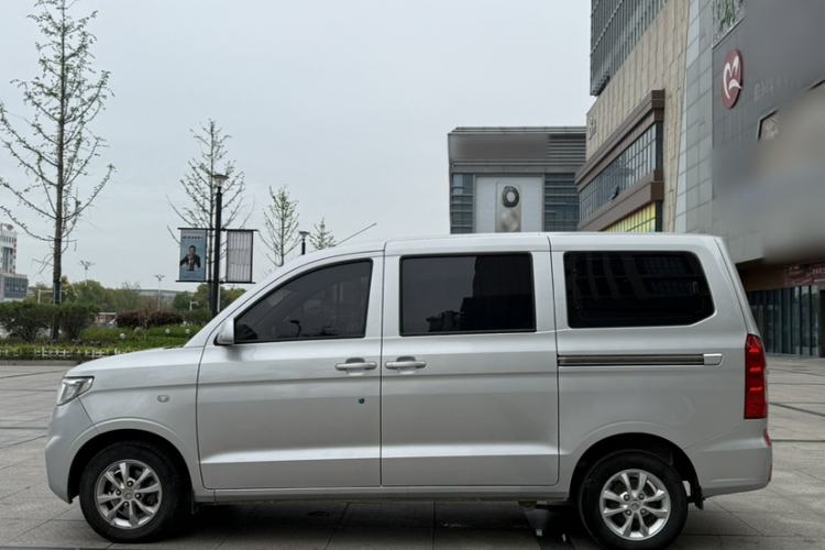 Used Wuling Hongguang V 2022 1.5L Enjoy Edition Electric-Powered LAR Exterior 1