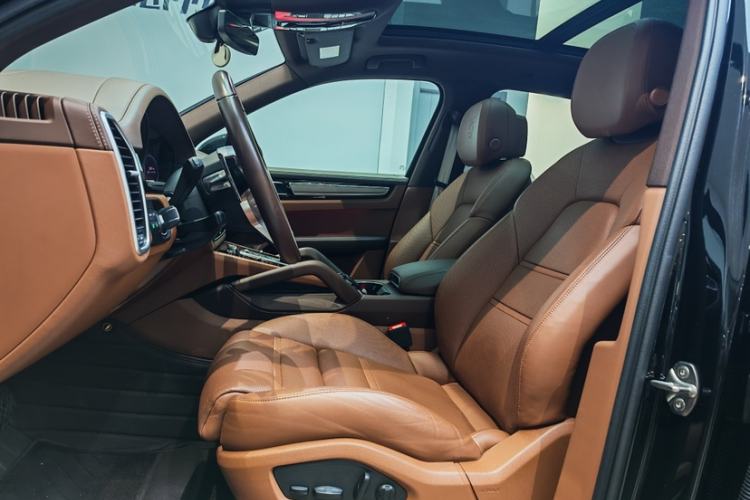 Used Porsche Cayenne 2023 Cayenne 3.0T Interior 2
