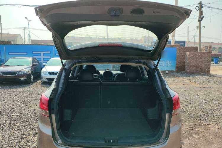 Used Hyundai ix35 2015 2.0L Automatic 2WD Comfort Edition China V Standard
