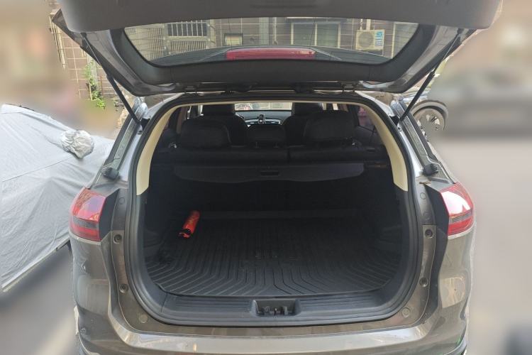 Used Geely Auto Emgrand X7 Sport 2018 1.8TD Automatic Two-Wheel Drive Smart Connect 4G Internet Edition
