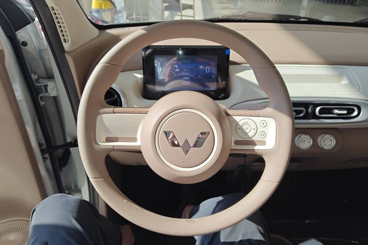 Used Wuling Hongguang MINIEV 2025 Four-Door Version Advanced Edition
