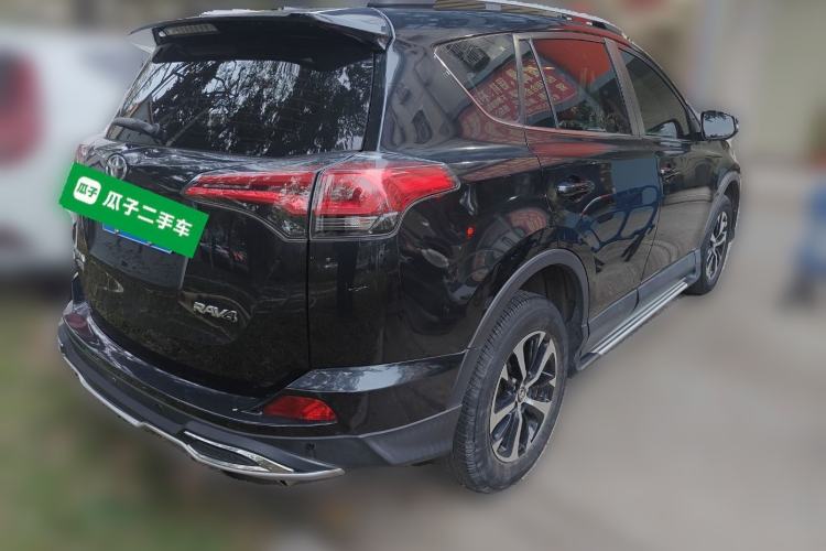 Used Toyota RAV4 2019 2.0L CVT Two-Wheel Drive Pioneer Edition China VI Standard