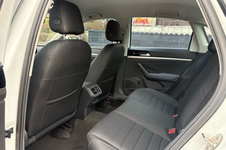 Used Volkswagen Lavida 2023 1.5L Automatic De Yi Edition Interior 3