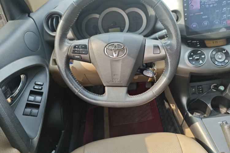Used Toyota RAV4 2011 2.0L Automatic Luxury Edition