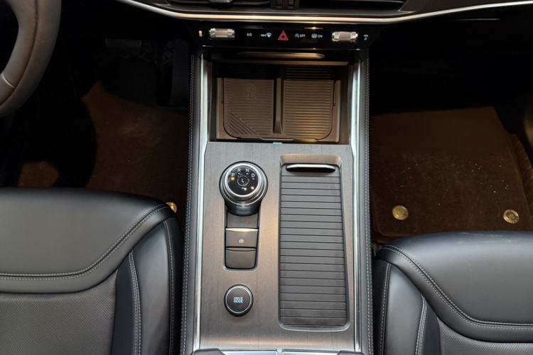 Used Ford Explorer 2024 2.3T EcoBoost All-Wheel Drive Stylish Plus Version 7 Seats