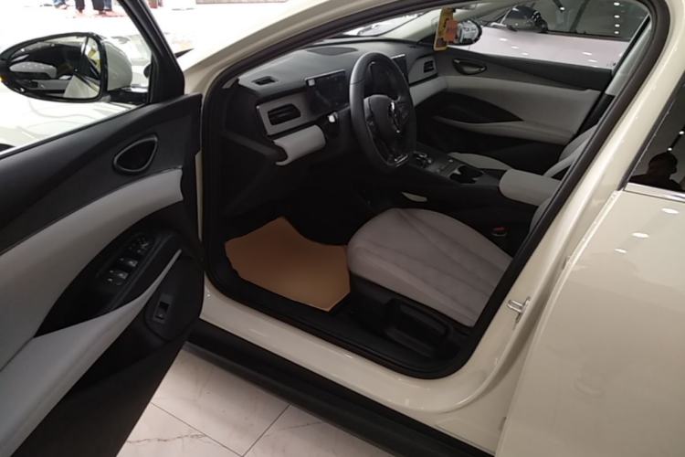 Used BYD Seal 06 New Energy 2026 DM-i Ultra-Enjoyment 128KM Luxury Edition
