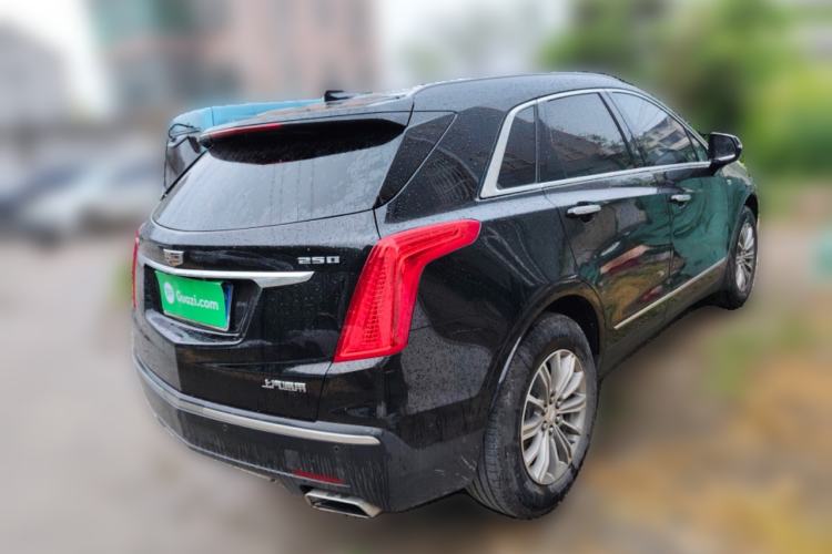 Used Cadillac XT5 2018 25T Luxury Model Rear Right 45 Deg