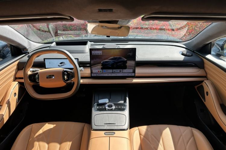 Used Geely Galaxy 8 2025 130km EM-P Starship Edition Interior 3