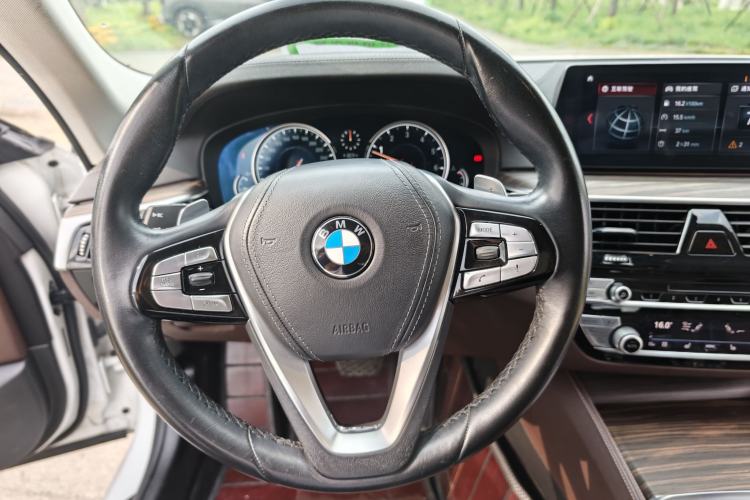 Used BMW 5 Series 2018 Facelifted 530Li Luxury Edition Premium Package Steering Wheel