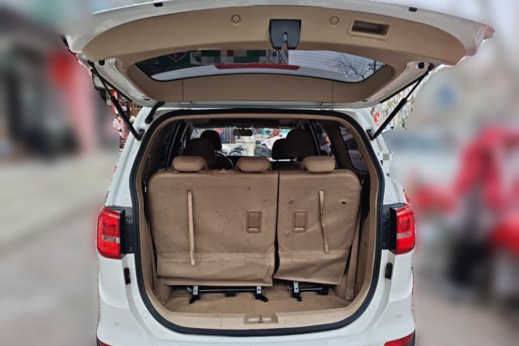 Used Baojun 730 2016 1.8L iAMT Luxury Model 7 Seats Trunk