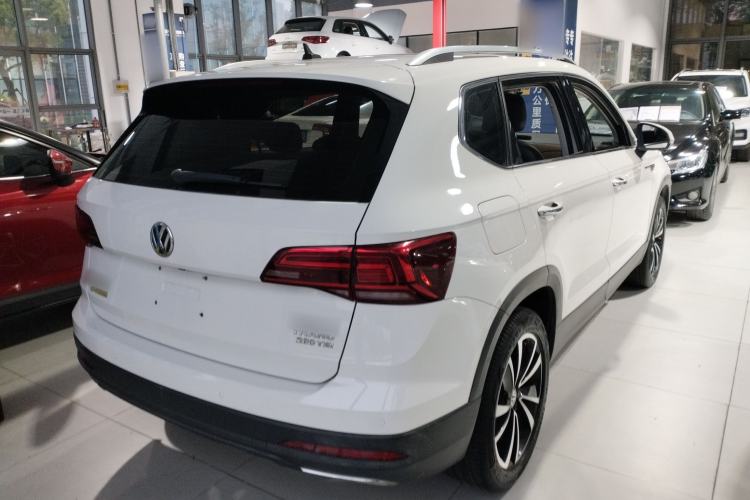 Used Volkswagen Tharu 2019 280TSI Two-Wheel Drive Luxury Edition China V Standard Rear Right 45 Deg