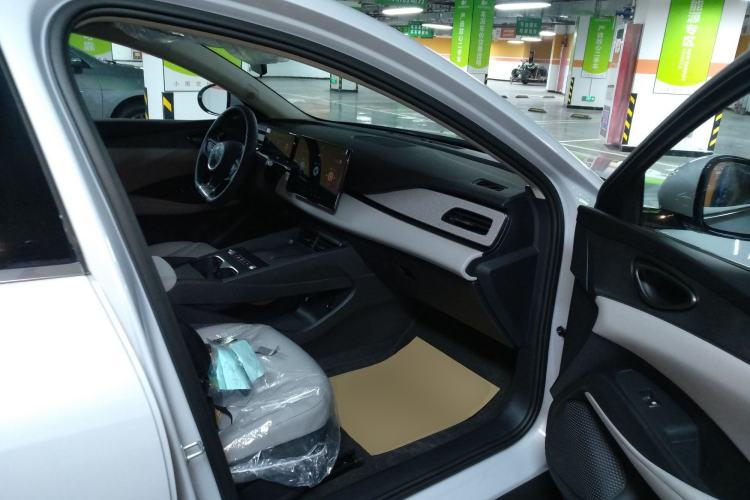 Used BYD Seal 06 New Energy 2026 DM-i Ultra-Enjoyment 128KM Luxury Edition Right Front Seat