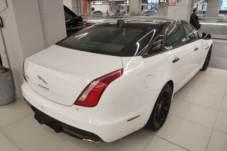 Used Jaguar XJ 2016 XJL 2.0T Two-Wheel-Drive Elegant Business Edition