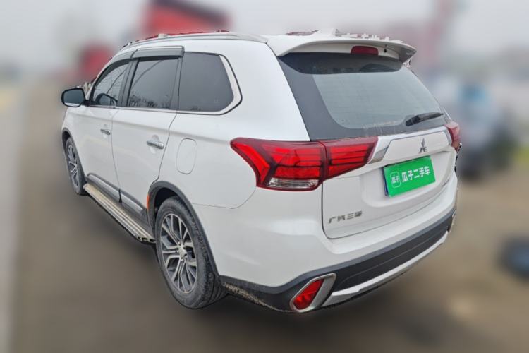 Used Mitsubishi Outlander 2018 2.0L Two-Wheel Drive Glory Edition 5 Seats