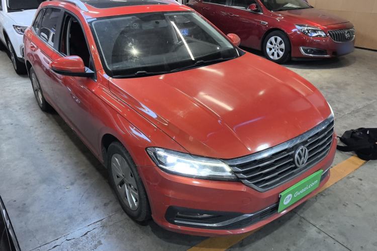 Used Volkswagen Lavida 2019 Hatchback 200TSI DSG Comfort Edition China VI Front Right 45 Deg