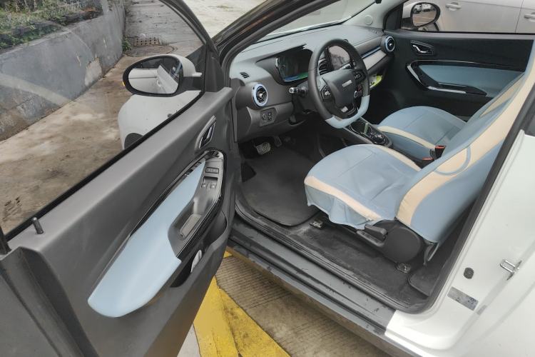 Used Chery QQ Little Ant 2022 Restyled Version Sweet Pink Edition Low-Sugar Version Lithium Iron Phosphate Battery 30.7 kWh 30 kW 301 km Driver Seat