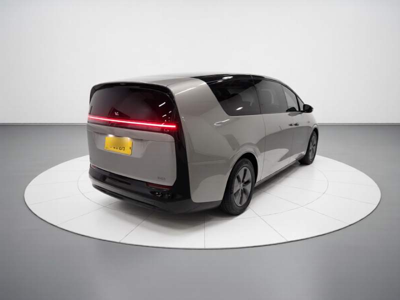 Used Li Auto MEGA 2025 Ultra Smart Refreshed Edition — 6